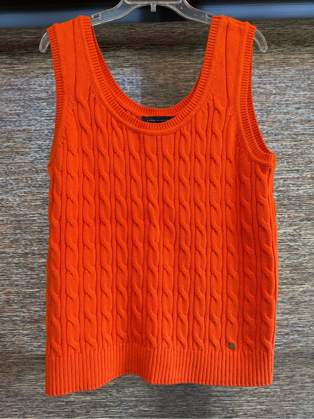 Tommy Hilfiger Men's Bright Orange Cable Knit Crewneck Sweater Vest